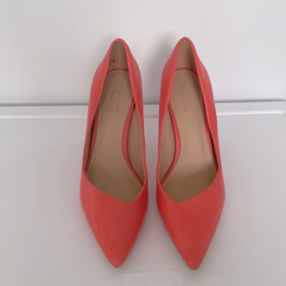 Aldo coral pointy toe pumps/ heels